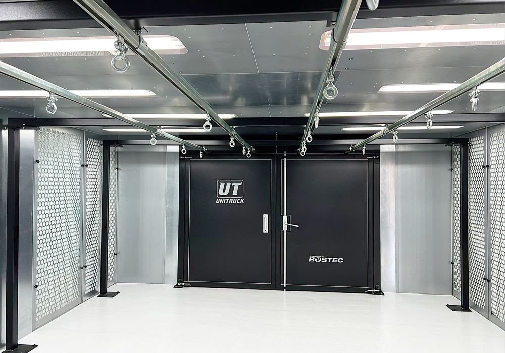 Box Stoving Oven with Conveyor