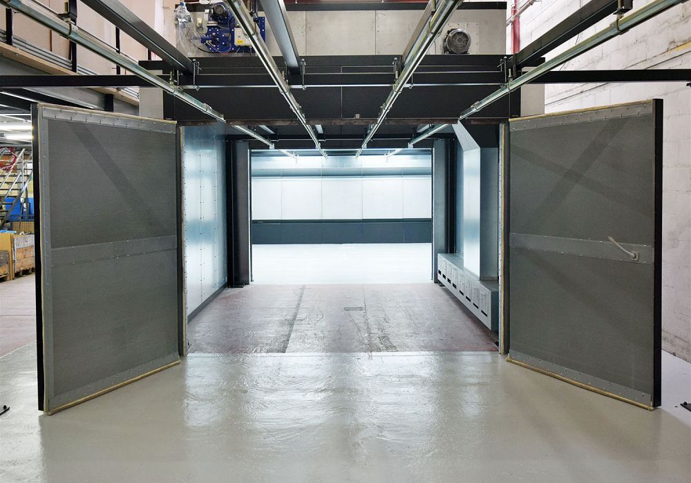 Box Stoving Oven with Conveyor