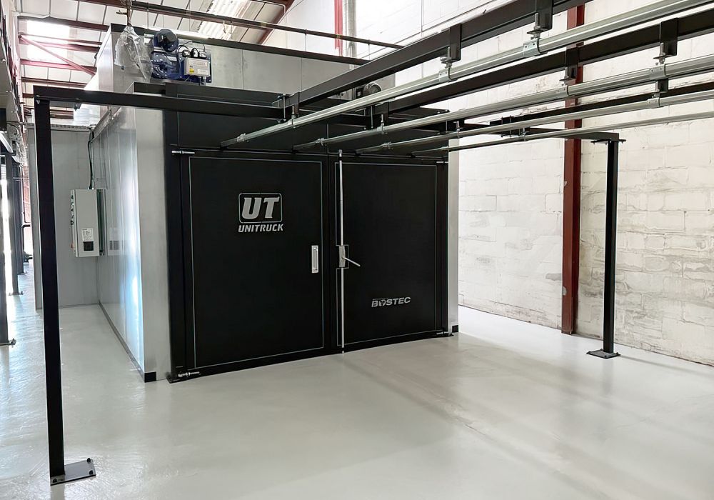 Powder Coating Oven with Overhead Conveyor