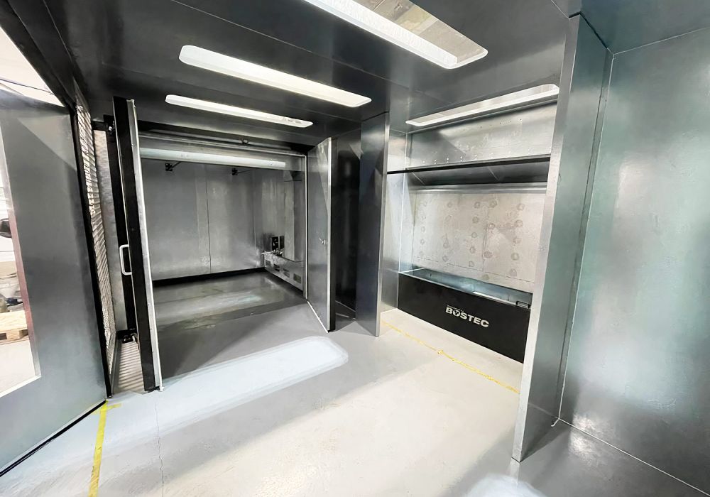 Powder Coating Room with Box Oven